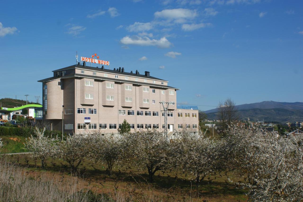 Hotel Novo Ponferrada Εξωτερικό φωτογραφία