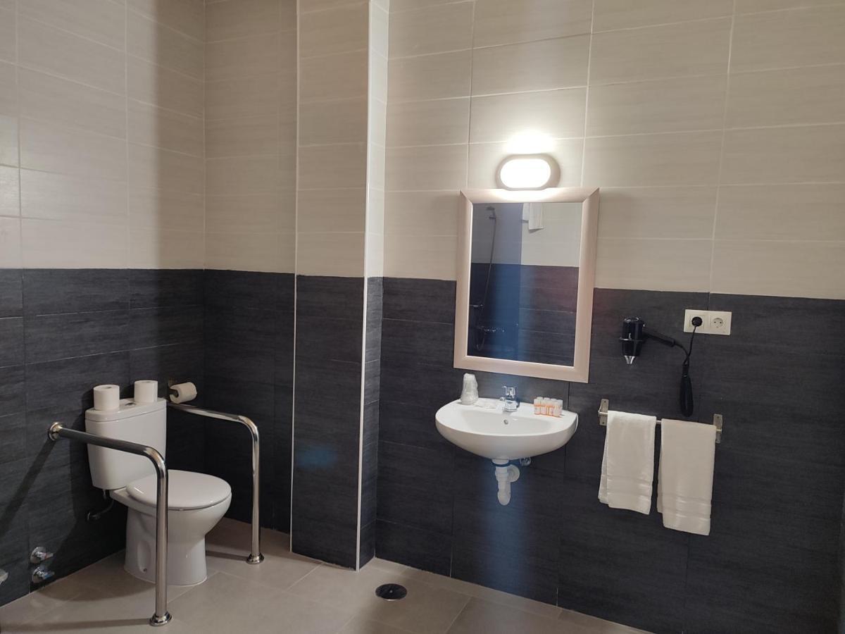 Hotel Novo Ponferrada Εξωτερικό φωτογραφία