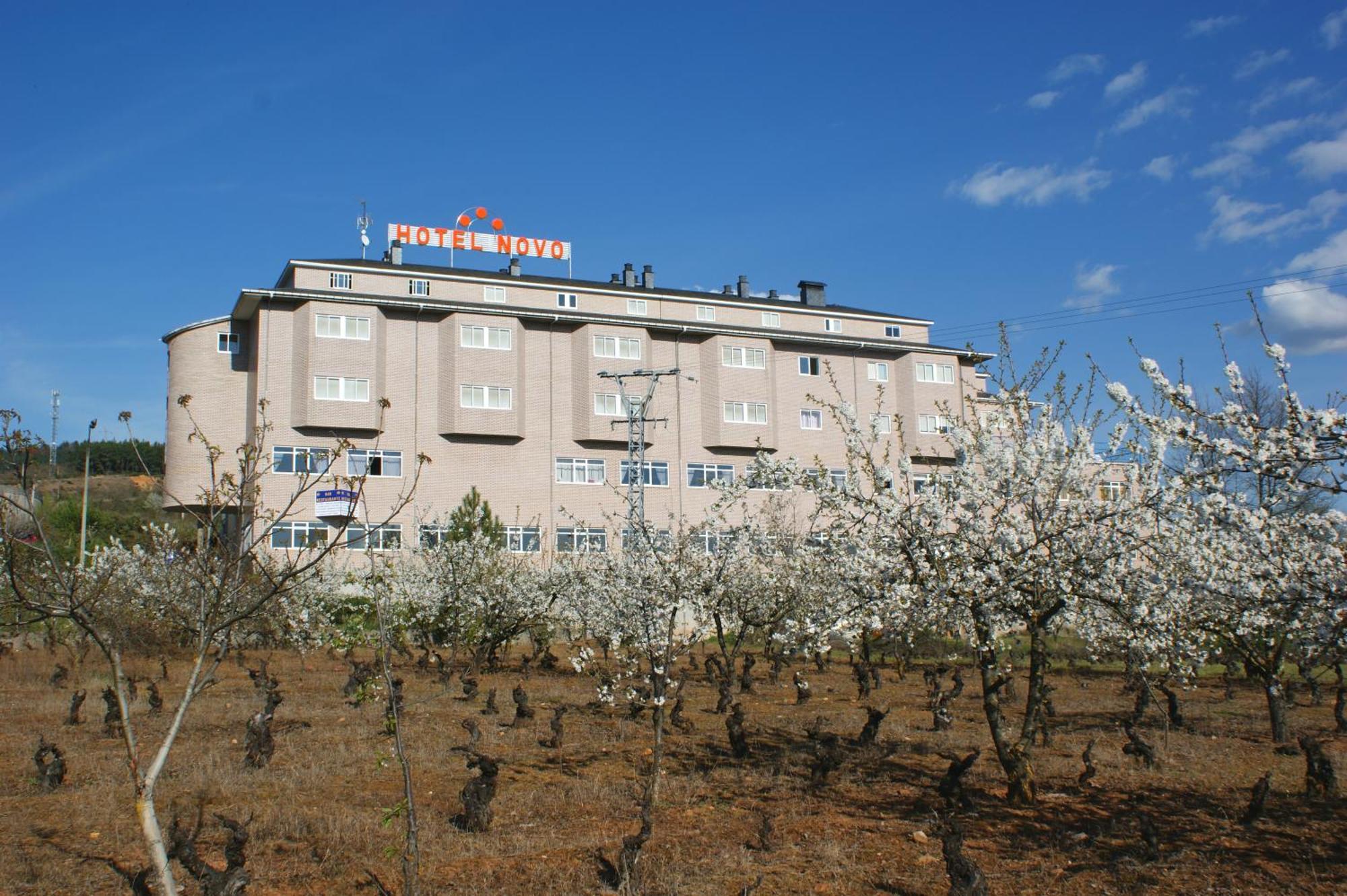 Hotel Novo Ponferrada Εξωτερικό φωτογραφία